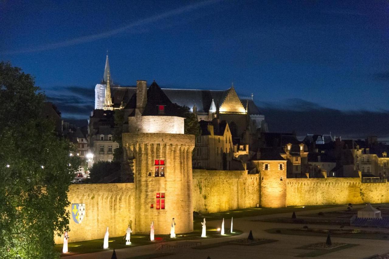 Studio Convivial En Plein Coeur Du Centre Historique De Vannes Lägenhet Exteriör bild